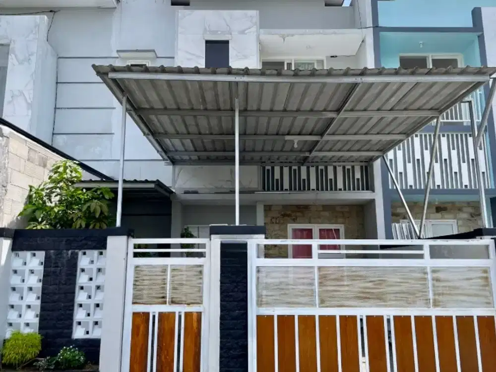 Rumah Minimalis 2 Lantai Cluster Bagus Kompleks GPA Karangploso