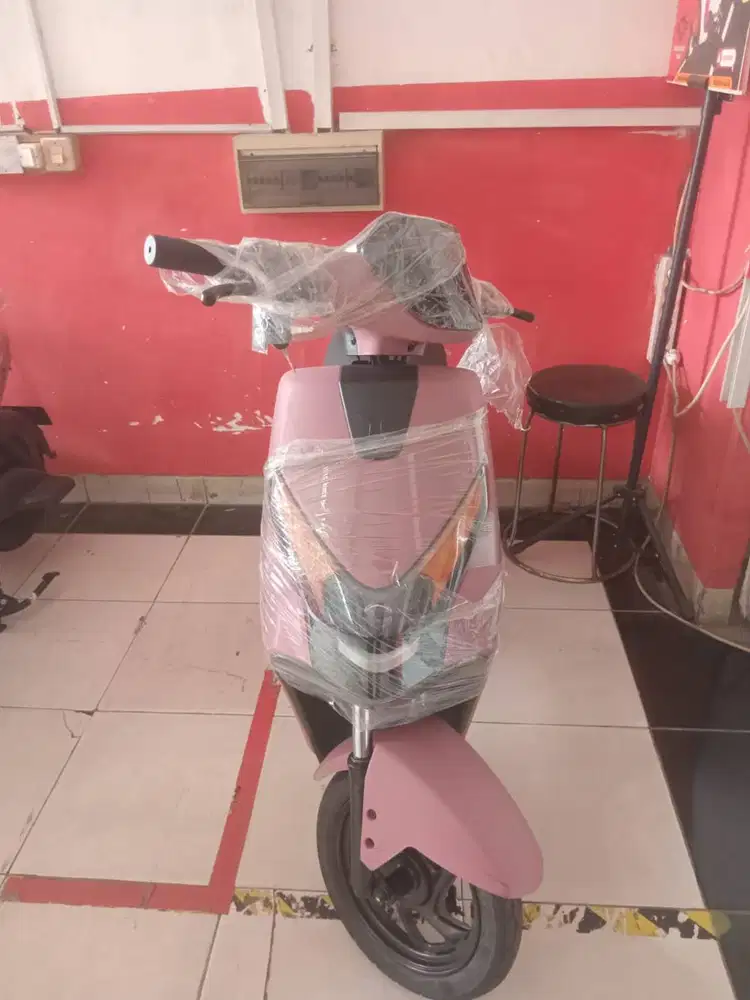 UWINFLY D65 / OTOBOT REGENCY TANGERANG