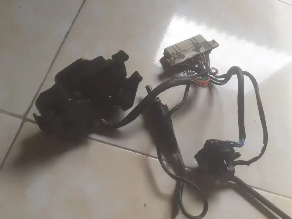 STARLET KOTAK spare part