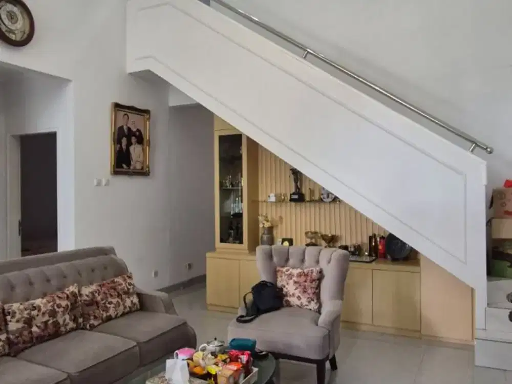 Jual Cepat Hunian Nyaman Kondisi Rapi Terawat Diarea Tenang Kota Baru Parahyangan, Bandung