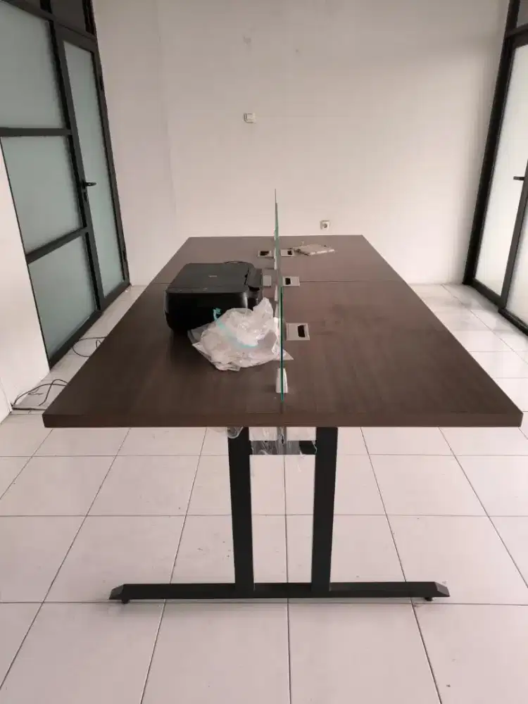 Dijual meja meeting minimalis