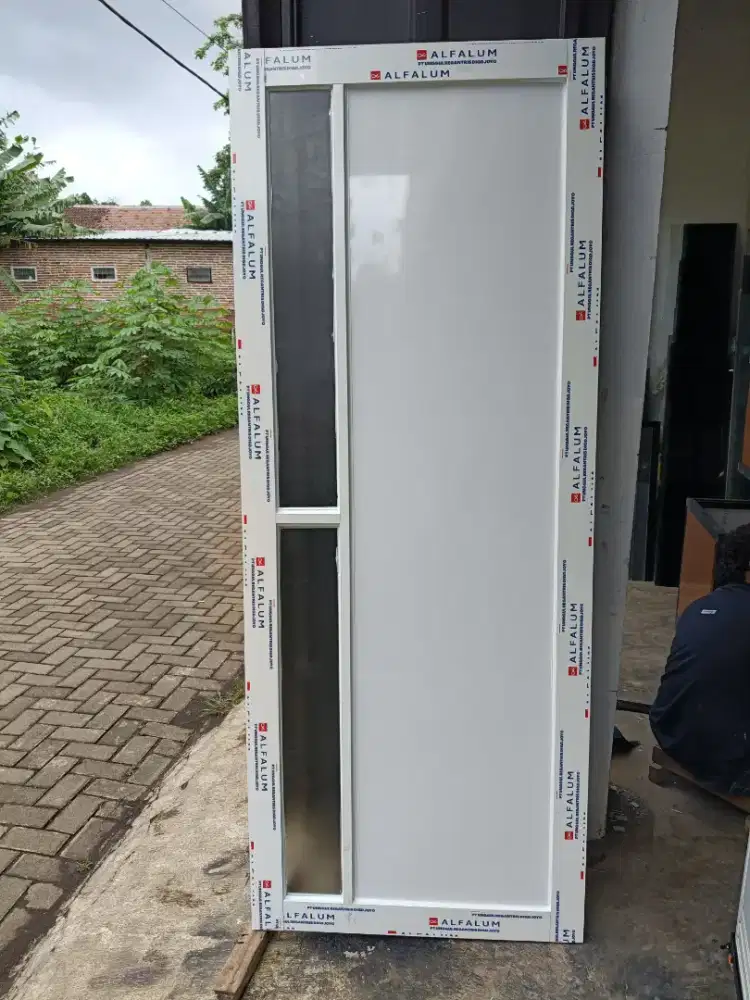 Jual pintu aluminium awet dan kokoh