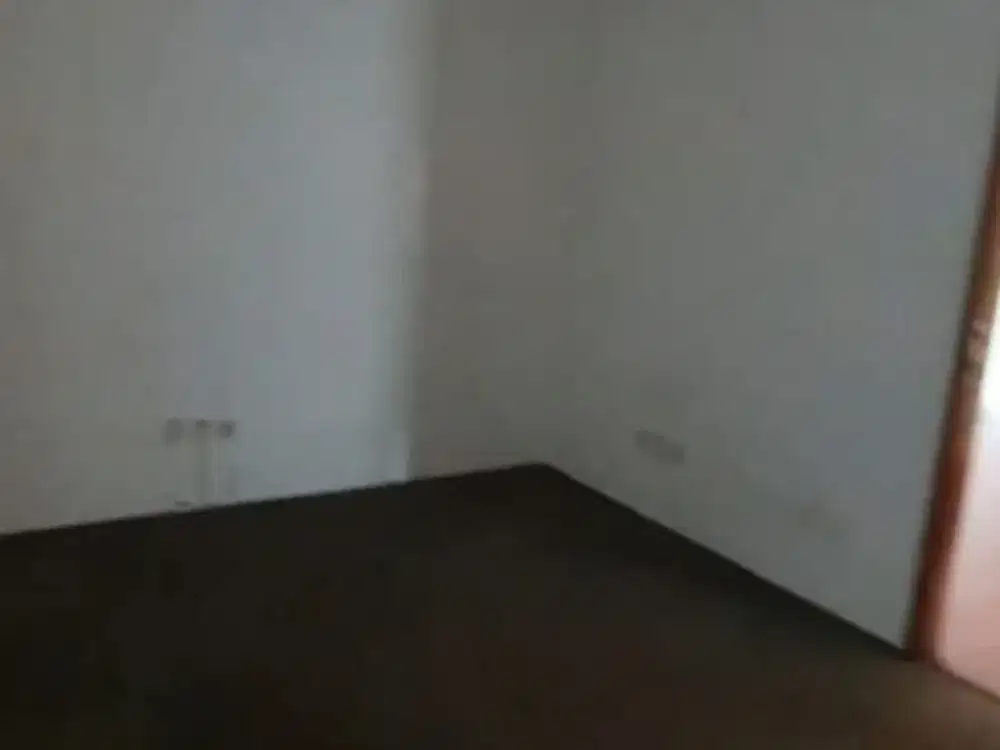 SEWA KANTOR DI JAKARTA PUSAT  RADEN SALEH  68M2 PARTISI 200K NEGO