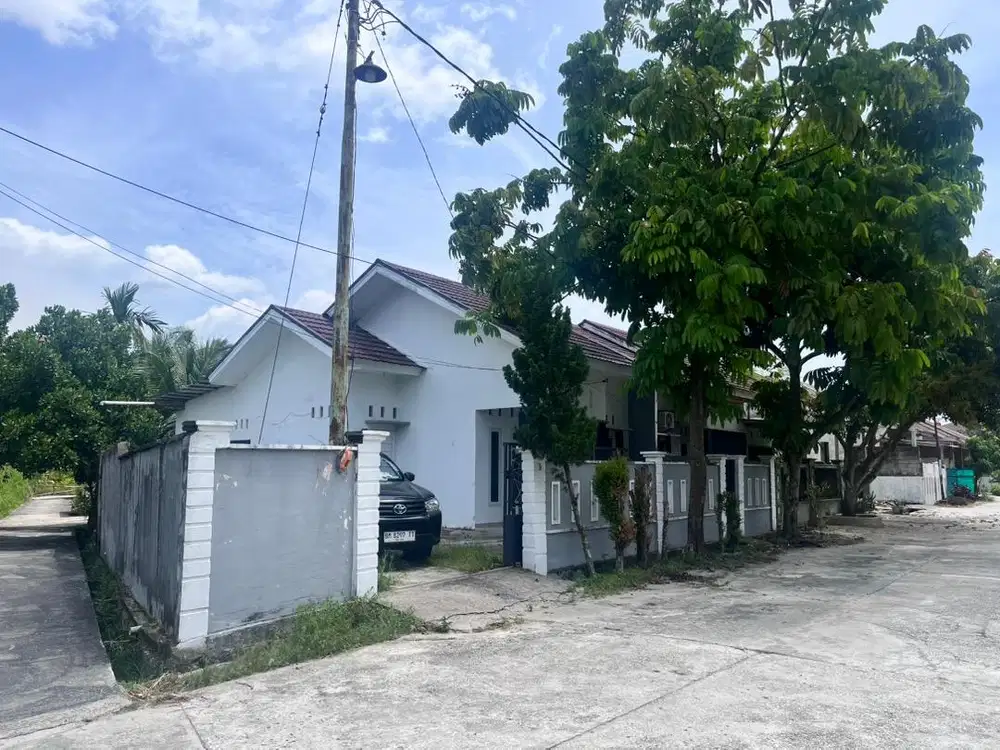 dijual rumah pribadi jln garuda sakti km 2.5