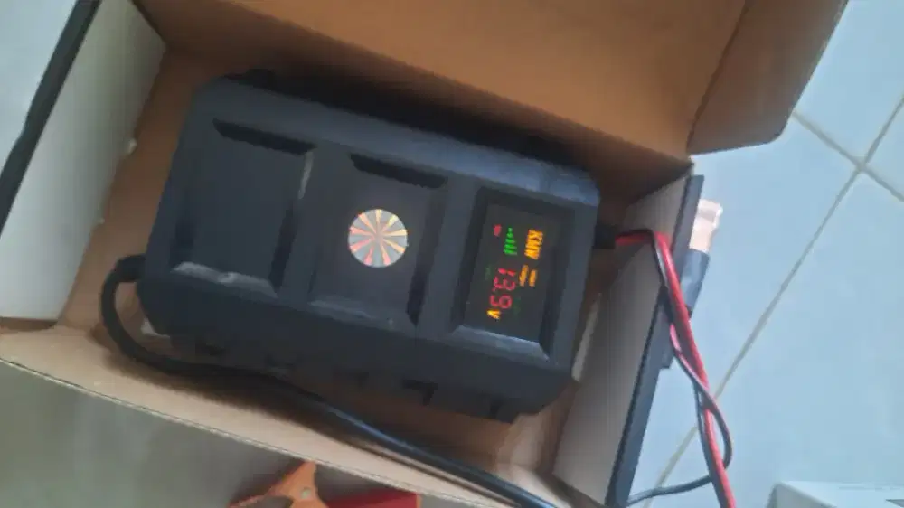 Charger aki portable