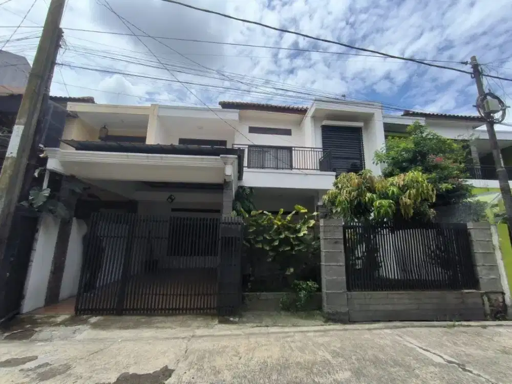 RUMAH MINIMALIS SIAP HUNI DI KOMPLEK GEGRKALONG DEKAT TOL PASTEUR