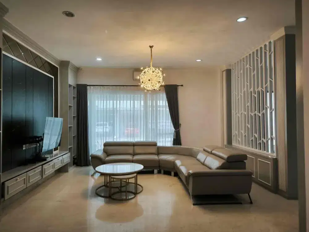 dijual rumah golf island pik  8x20