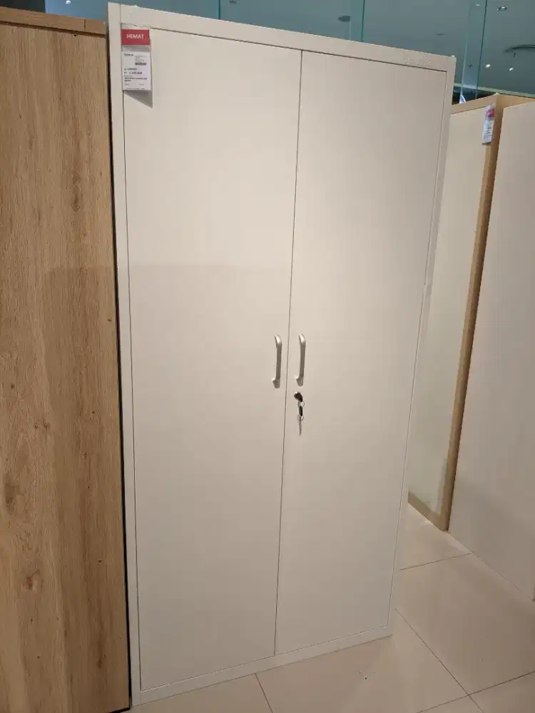 Lemari baru mettal