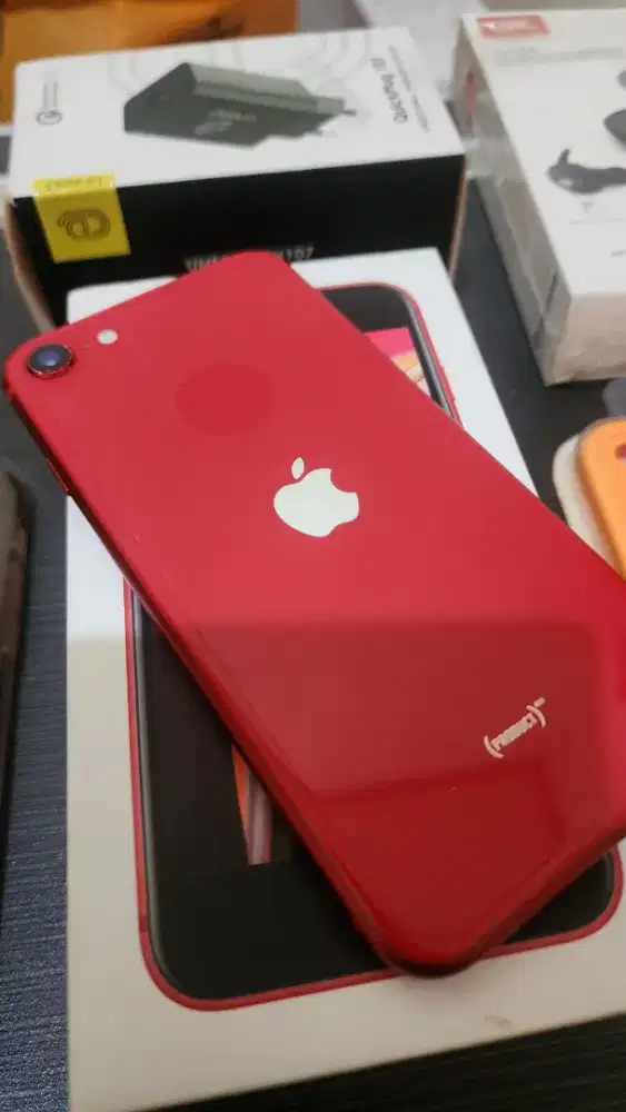iPhone SE 2. Ex Resmi Indonesia. 64 GB. Masih Segel. Ada Bonus