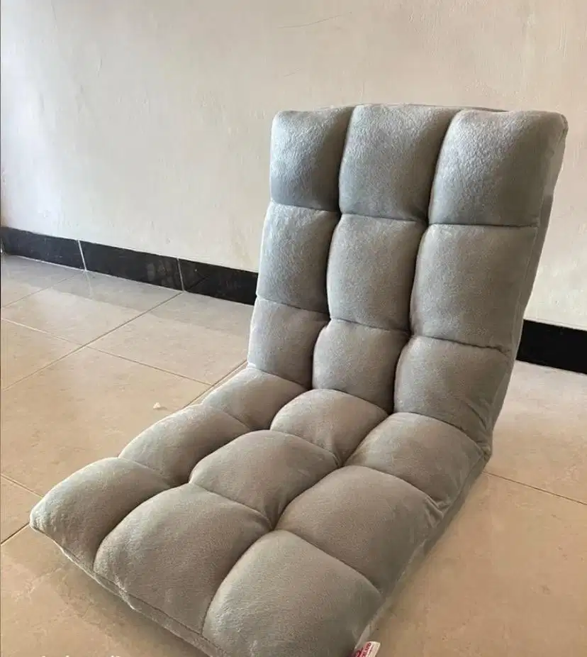 kursi lantai/ sofa lantai (kondisi masih bagus)