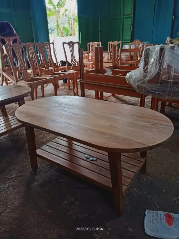 Meja Jati Oval Jepara