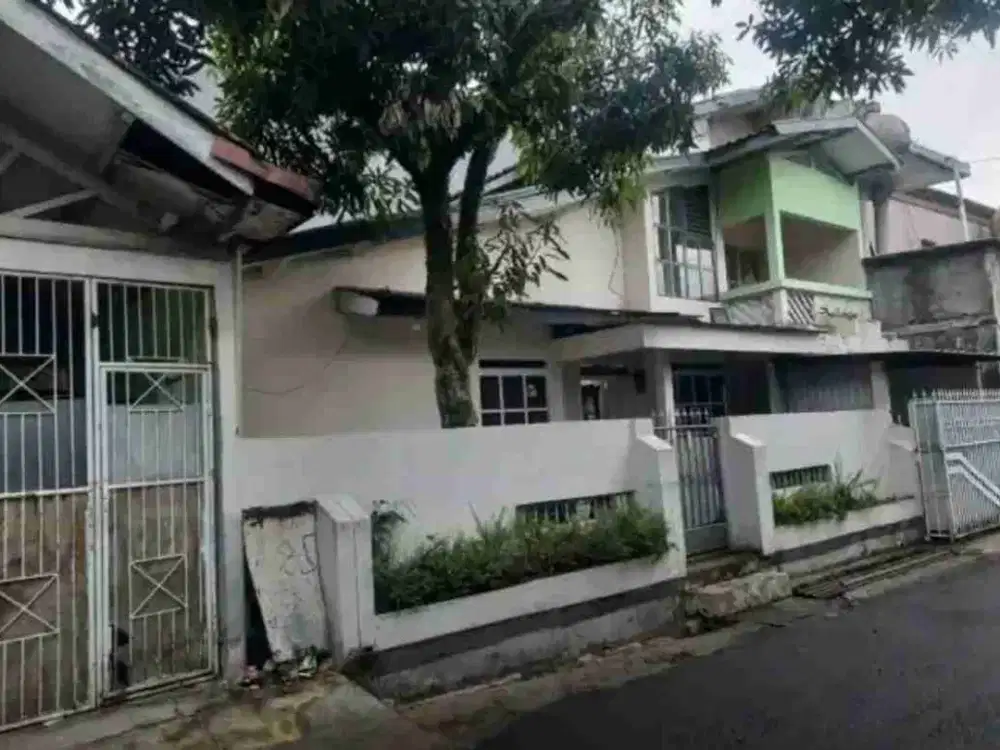 Rumah Lama Terawat Dalam Komplek Cicalengka Raya Antapani Kota Bandung