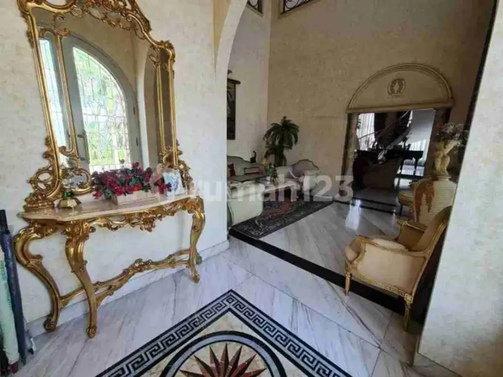 Dijual Rumah Mewah Taman Resort Mediterania Pik