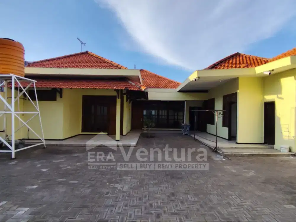 disewakan rumah cocok untuk kantor/ rukan atau tempat tinggal di sidosermo pdk, dekat margorejo, jemursari