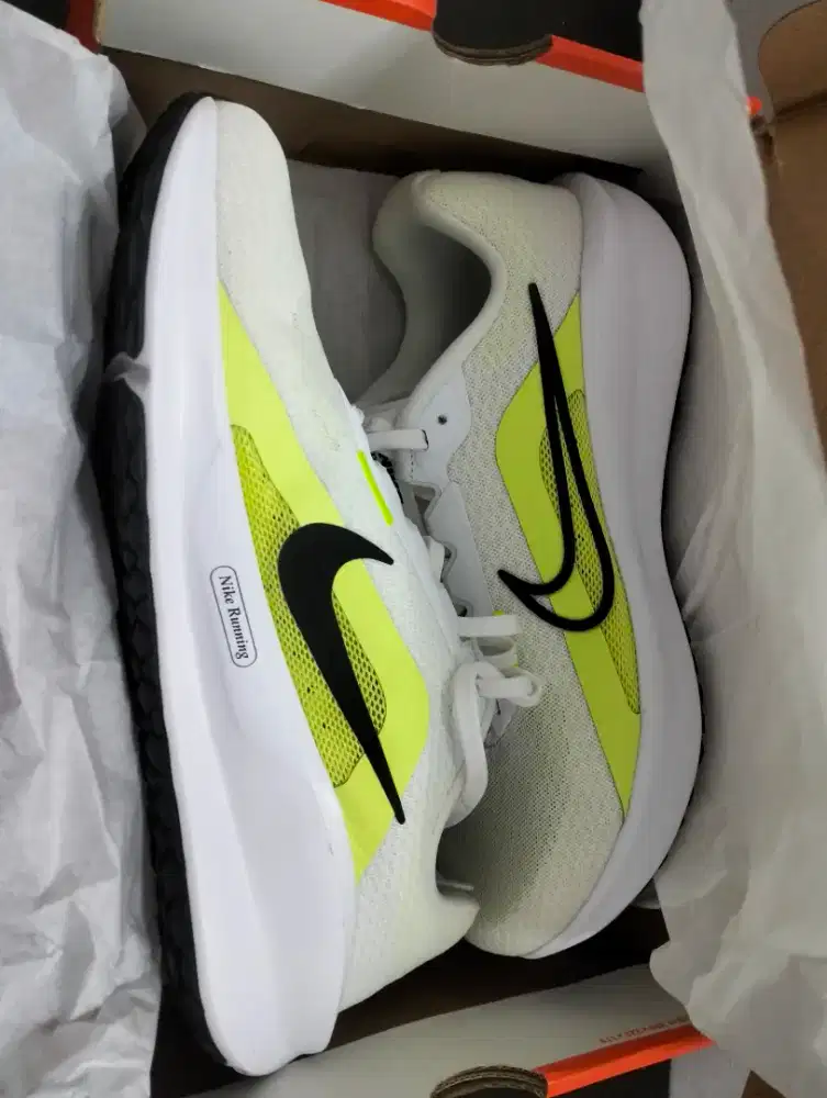 Sepatu Nike downshifter 13