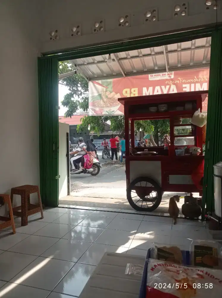 dibutuhkan karyawan mie ayam hanya utk yg serius