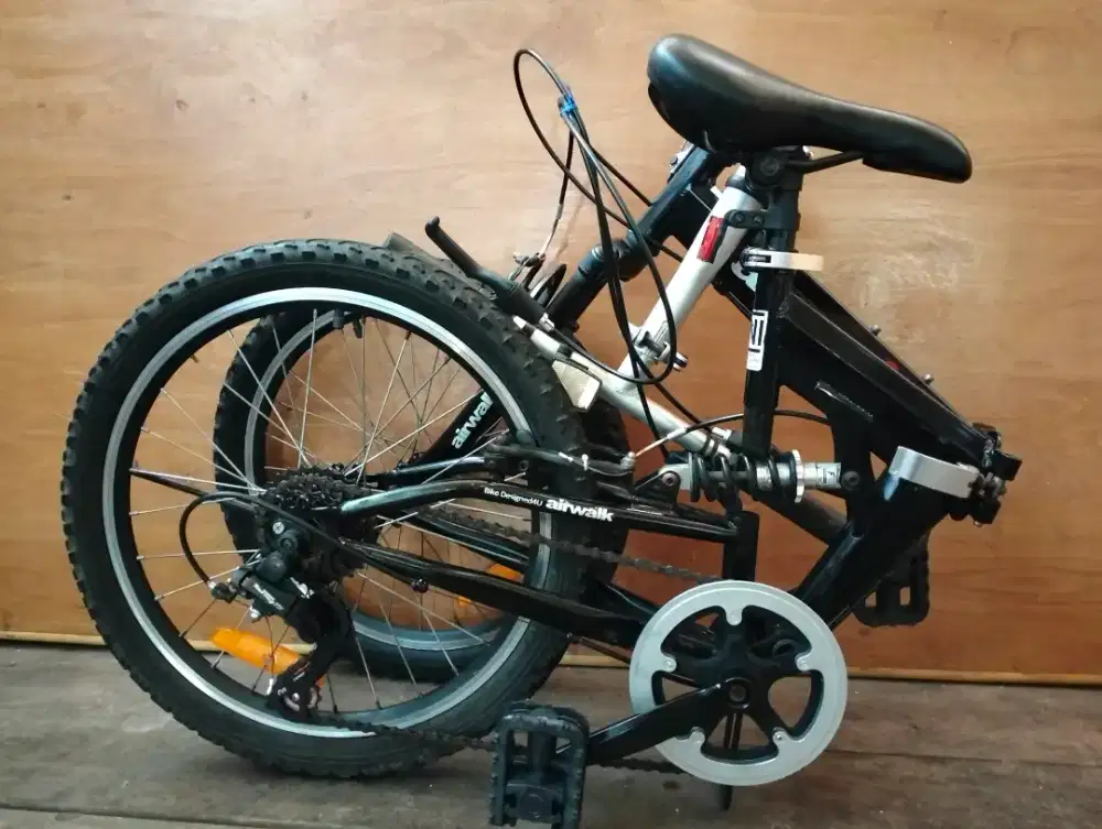 Sepeda lipat Ace airwalk