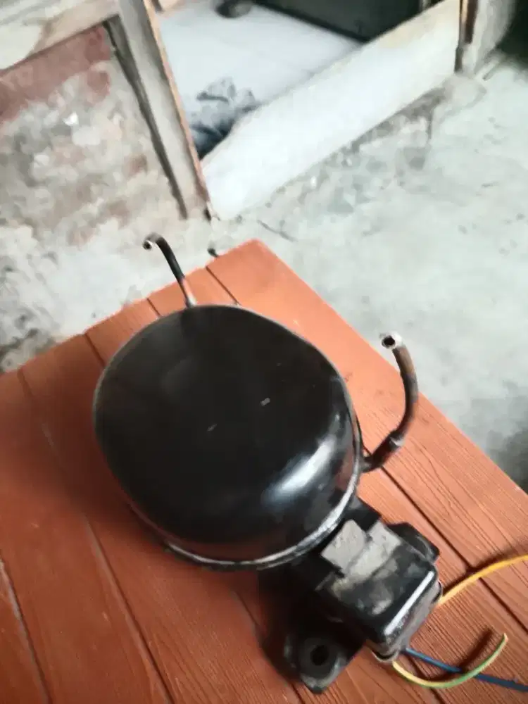 Di jual kompresor  seken, copotan dari dispenser merk elektrolux