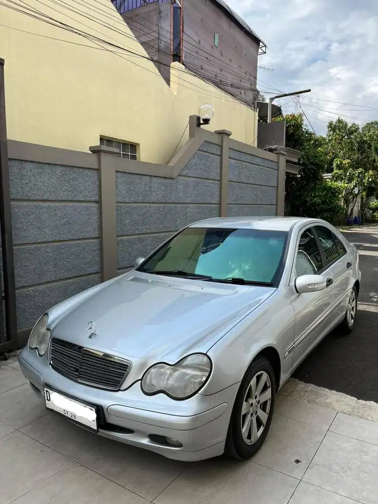 W203 antik low kilometer mobil rawatan