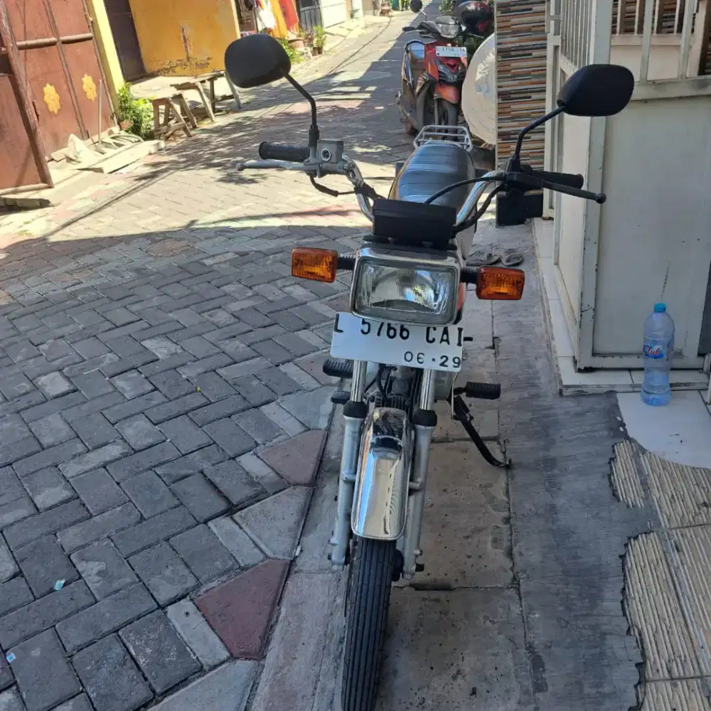 Honda win 100 th 2000