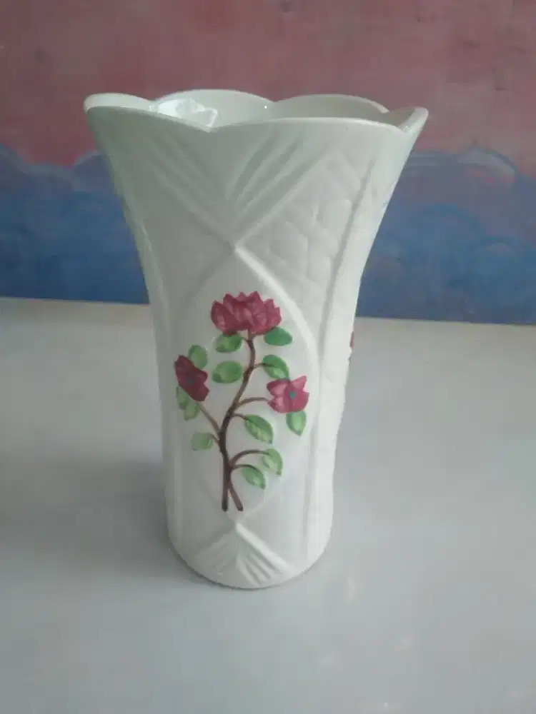 Vas Bunga keramik biasa