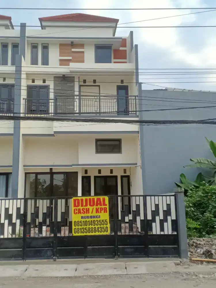 Dijual rumah baru siap huni 2 lantai