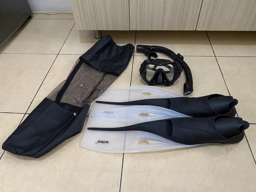 MEDIUM FINS DIVING SECOND