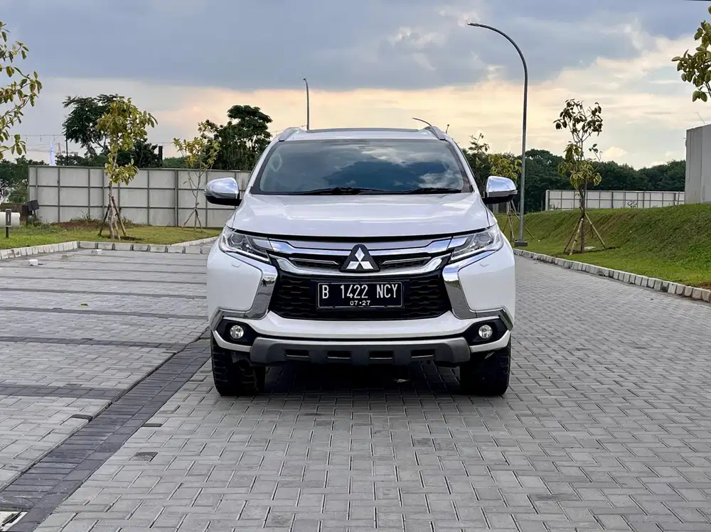 Angsuran 6 JTan Mitsubishi Pajero Dakar 4x2 At SUNROOF 2016