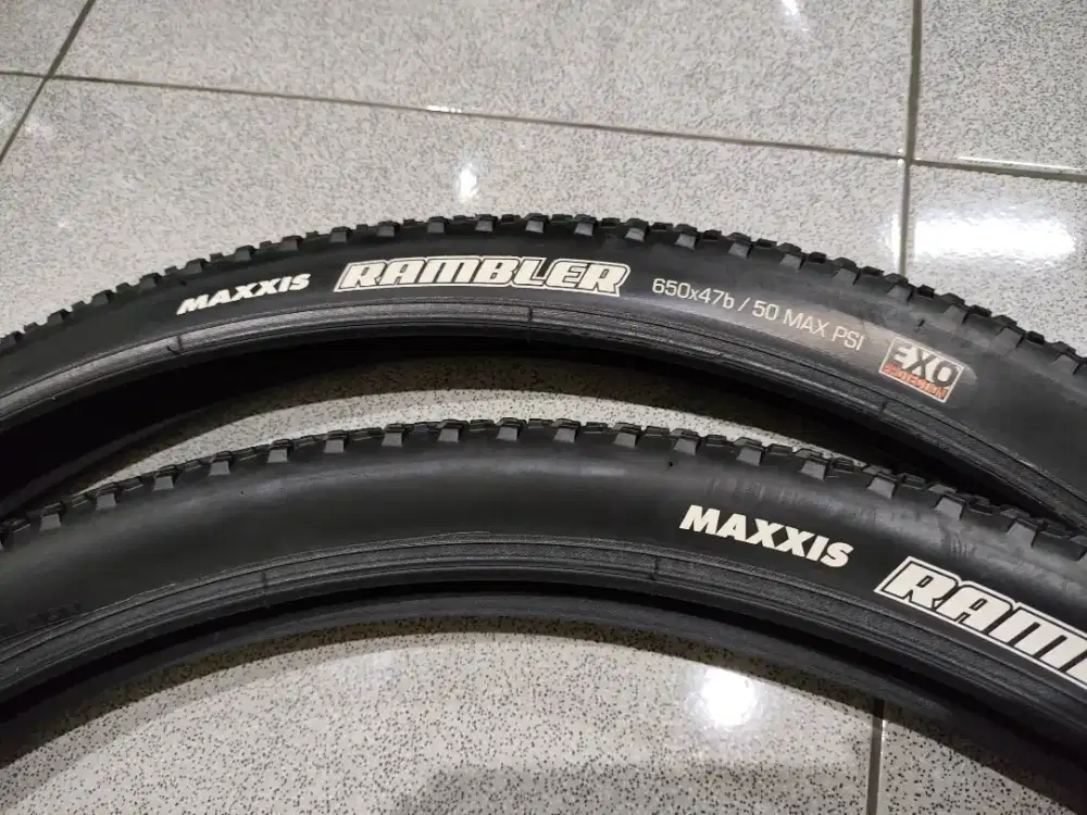 Ban maxxis rumbler 650x47c atau 27,5x1.85 sepasang wired
