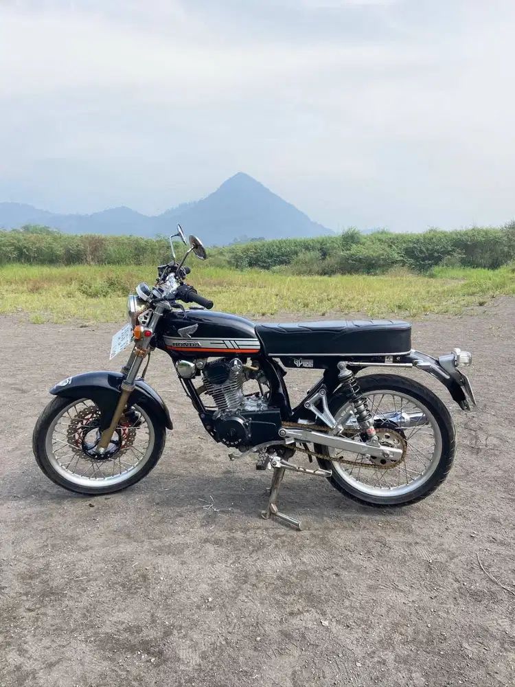 Honda GL Neotech Modif CB SS Komplit Plat D