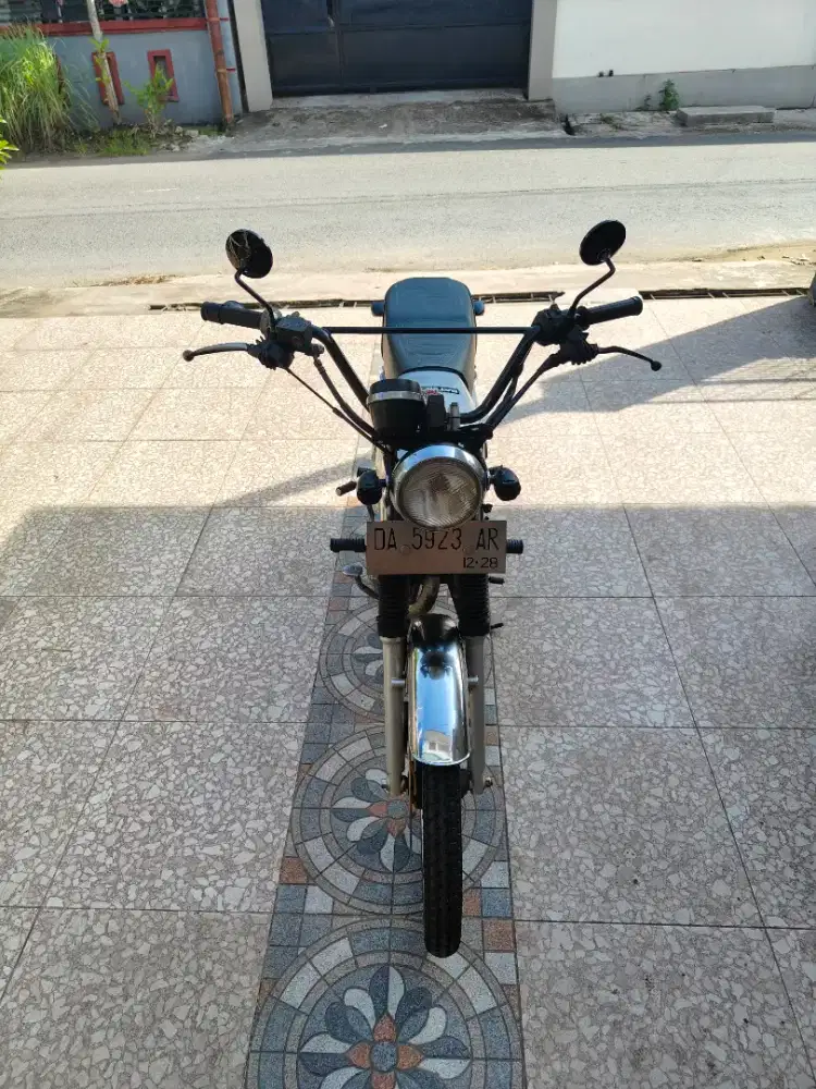 Yamaha RX 100 standar