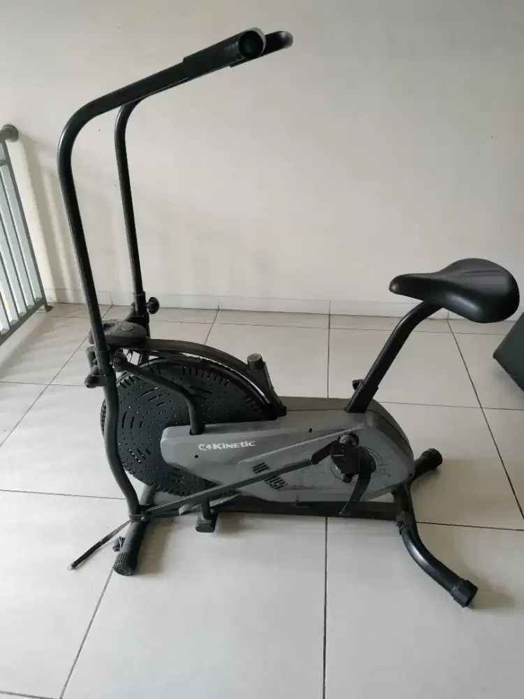 Sepeda statis kinetik