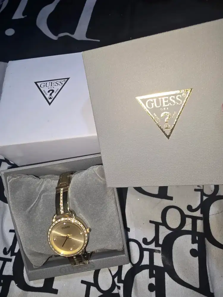 Jam Guess Gold Lady