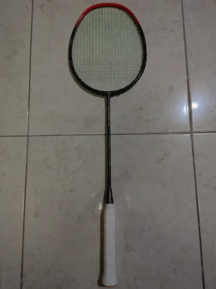 RAKET HUNDRED THUNDERBOLT 78