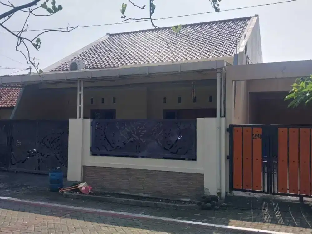 Rumah FULL FURNISHED di Jl. Berlian Raya, Mangunharjo, Tembalang
