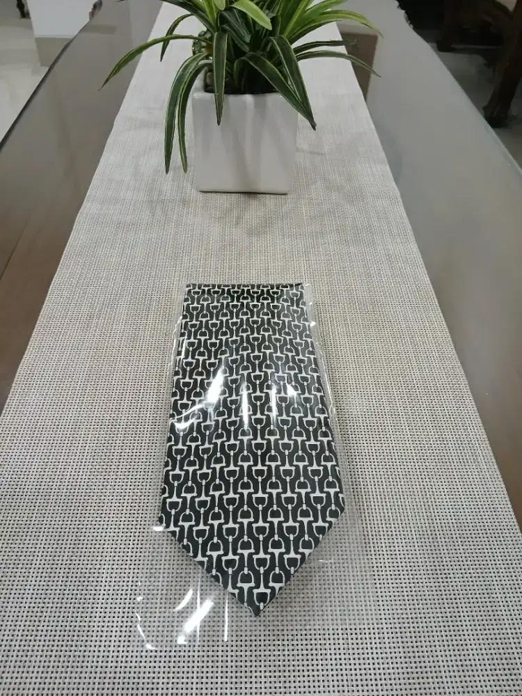 Dasi Premium Luxury 100 % Silk