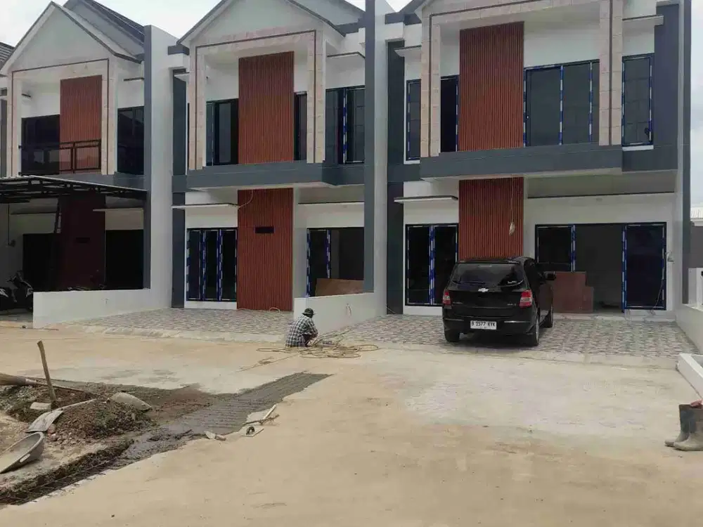 Townhouse mewah siap huni 200meter ke pintu Tol Cipayung