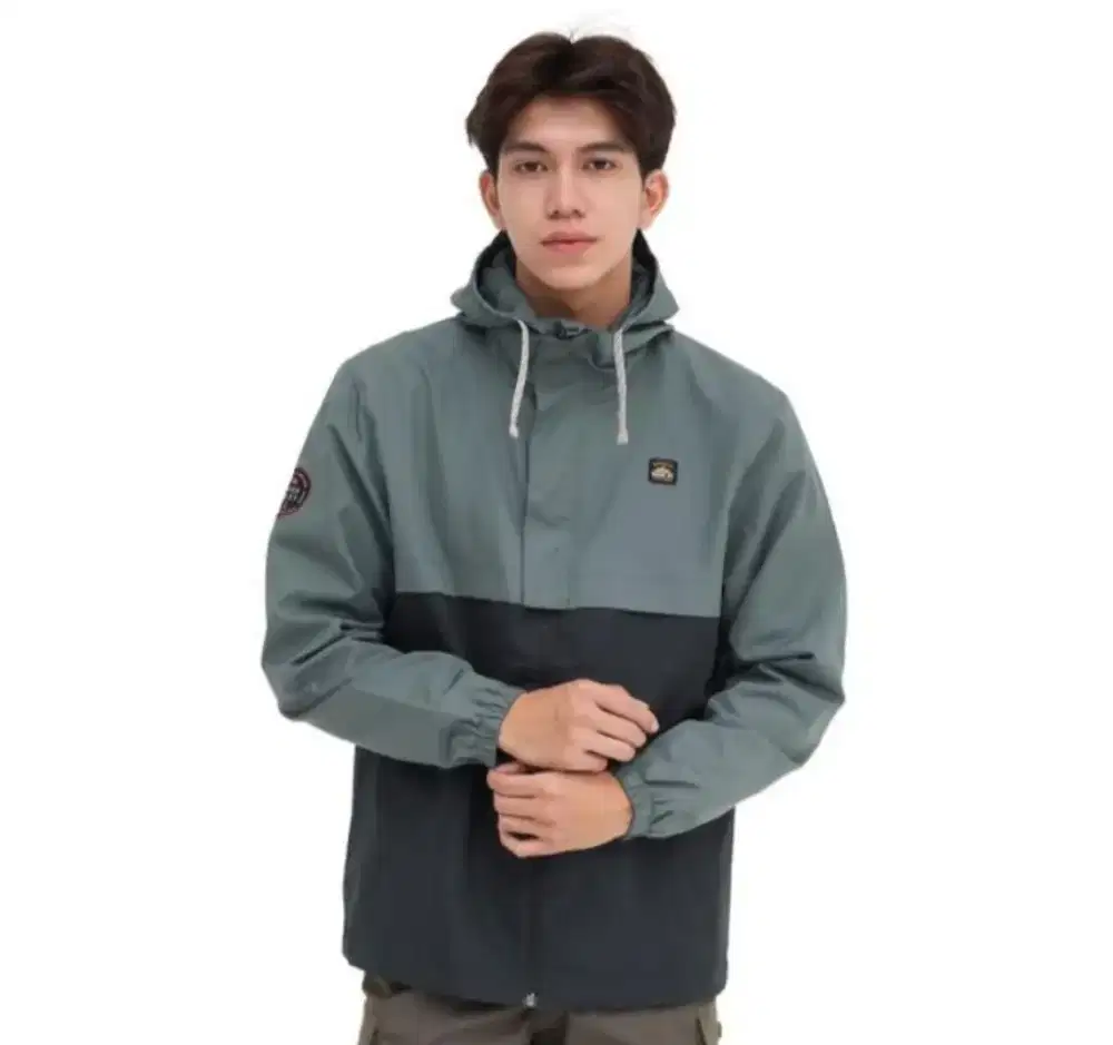 Eiger pedauh windproof jaket jacket size L 59x72cm