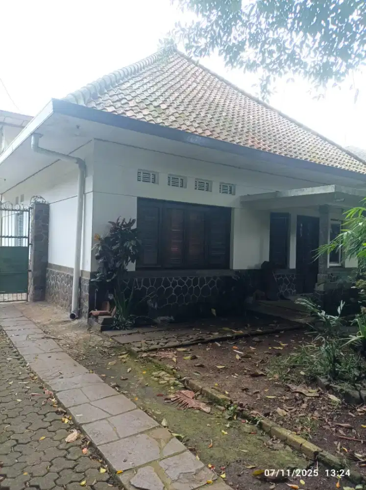 Rumah lama dr curie