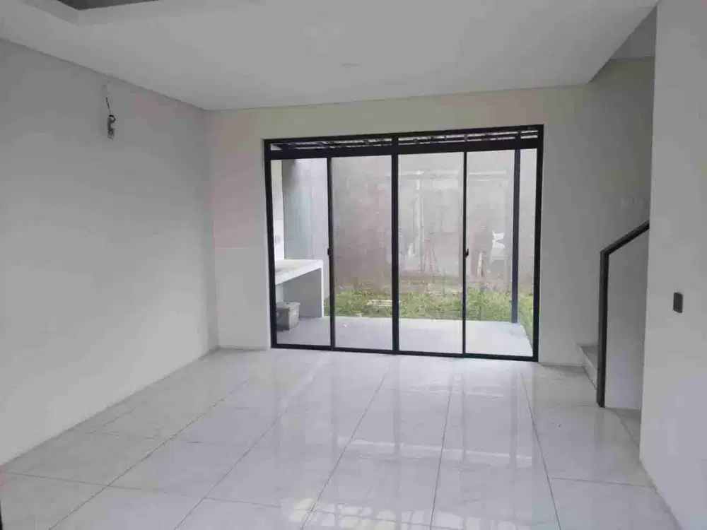 JUAL RUMAH TERAWAT DI KOTA BARU PARAHYANGAN TARUBHAWANA