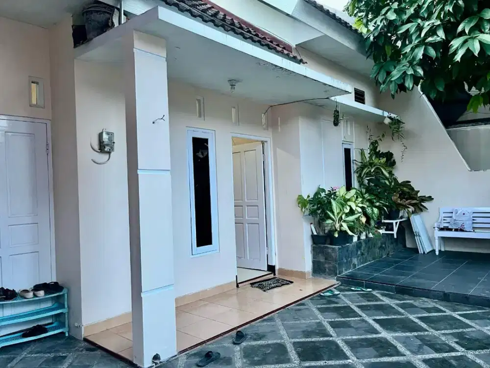 Dijual rumah  dekat pasar Gamping , IKIP PGRI