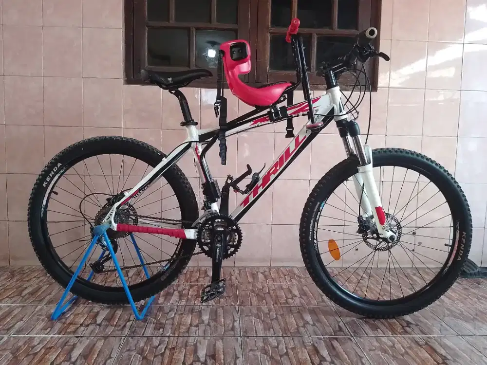 Sepeda MTB Thrill XC2