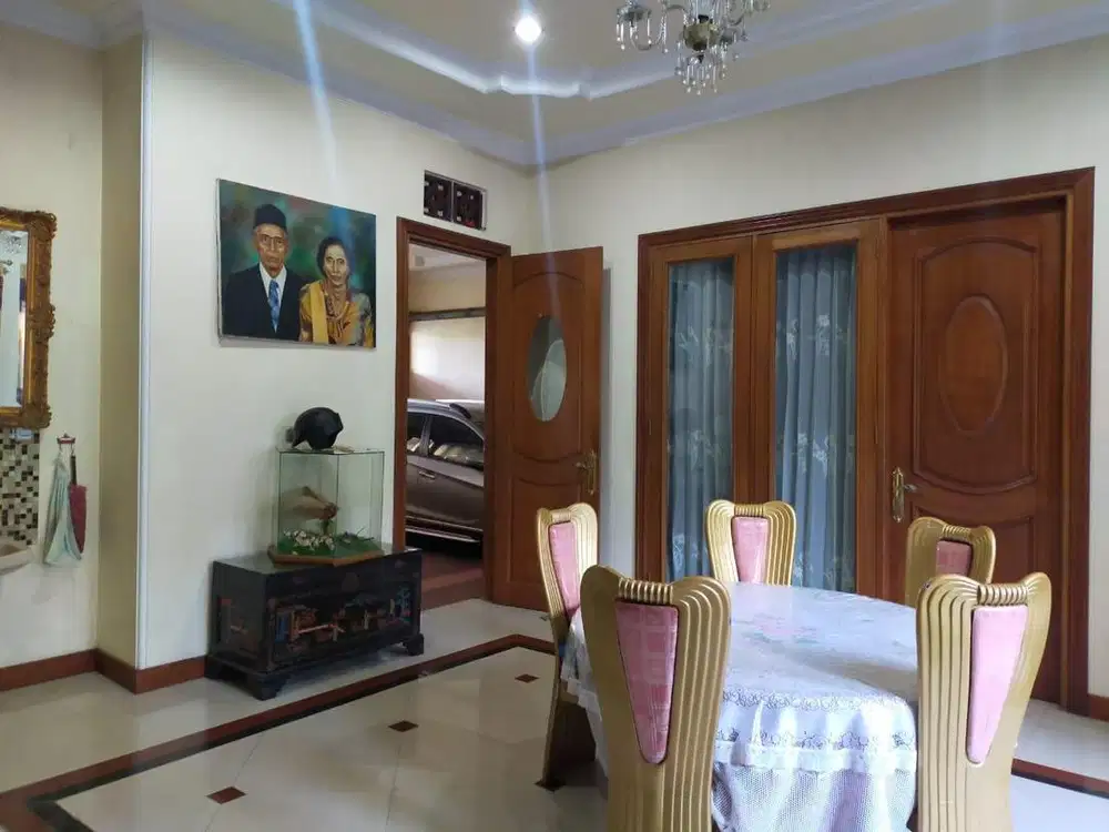 Investasi Hunian Rumah Mewah &  Strategis