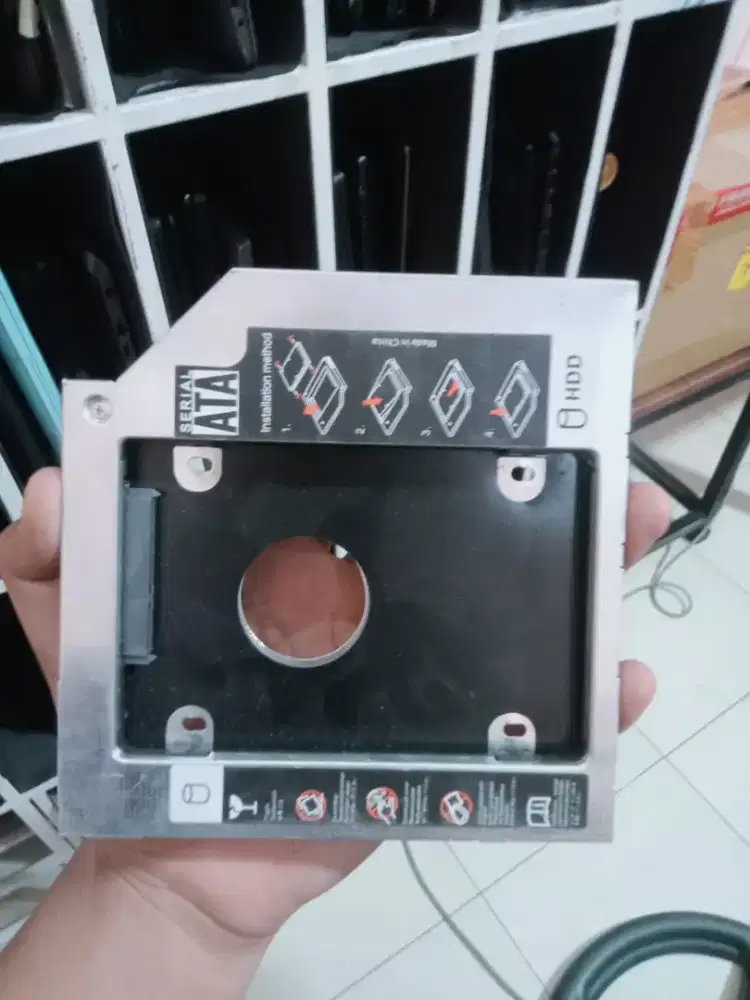 Kalian cari perlengkapan laptop yuk datang ke toko kami