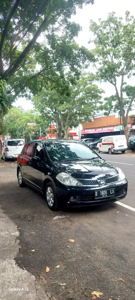 Nissan Latio 1,8 at th 2008   hitam