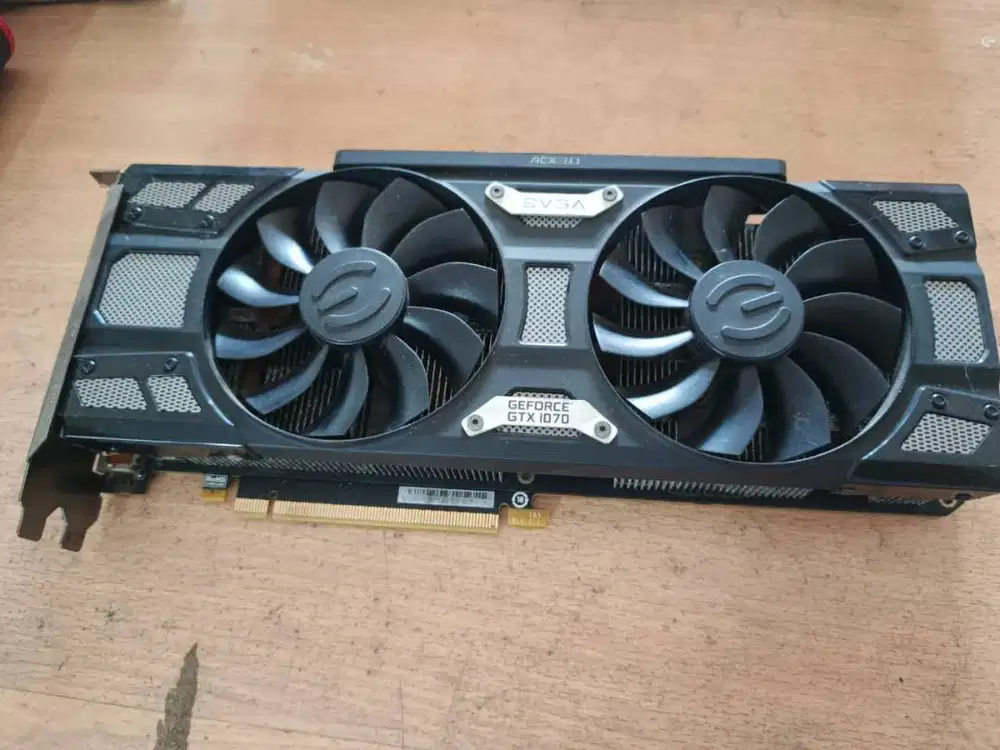 GEFORCE EVGA GTX 1070 VGA MINUS ARTEFAK & NO DISPLAY/MATI RANDOM SESUA