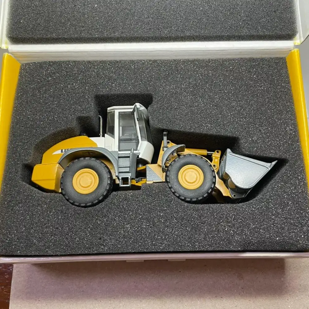 Conrad 2435 Liebherr L538 Wheel Loader 1/50 Die-cast Toys Vintage 90s