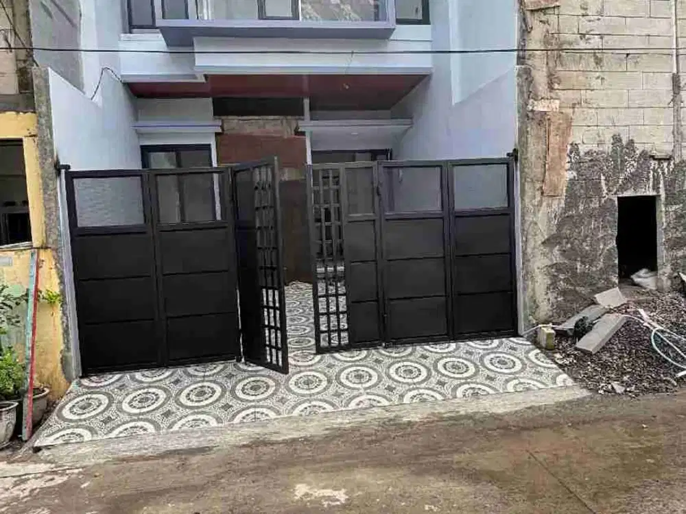RUMAH BARU 2 LANTAI PERUM PERHUTANI MANUKAN SURABAYA