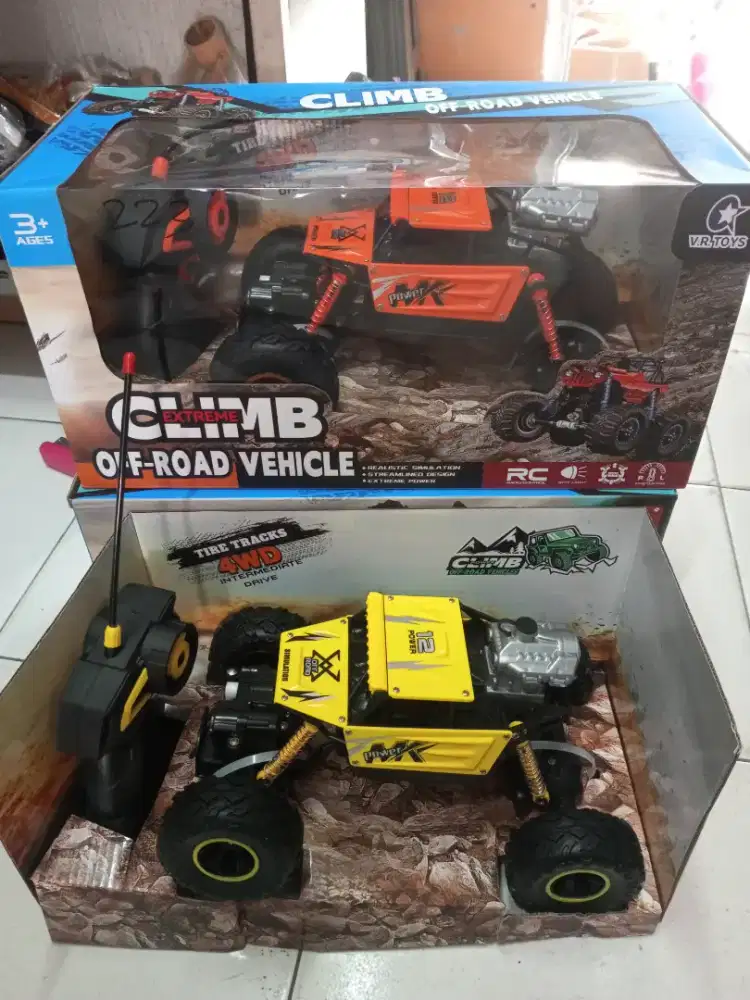 Mainan Anak Rc Climbing Vehicle Asap