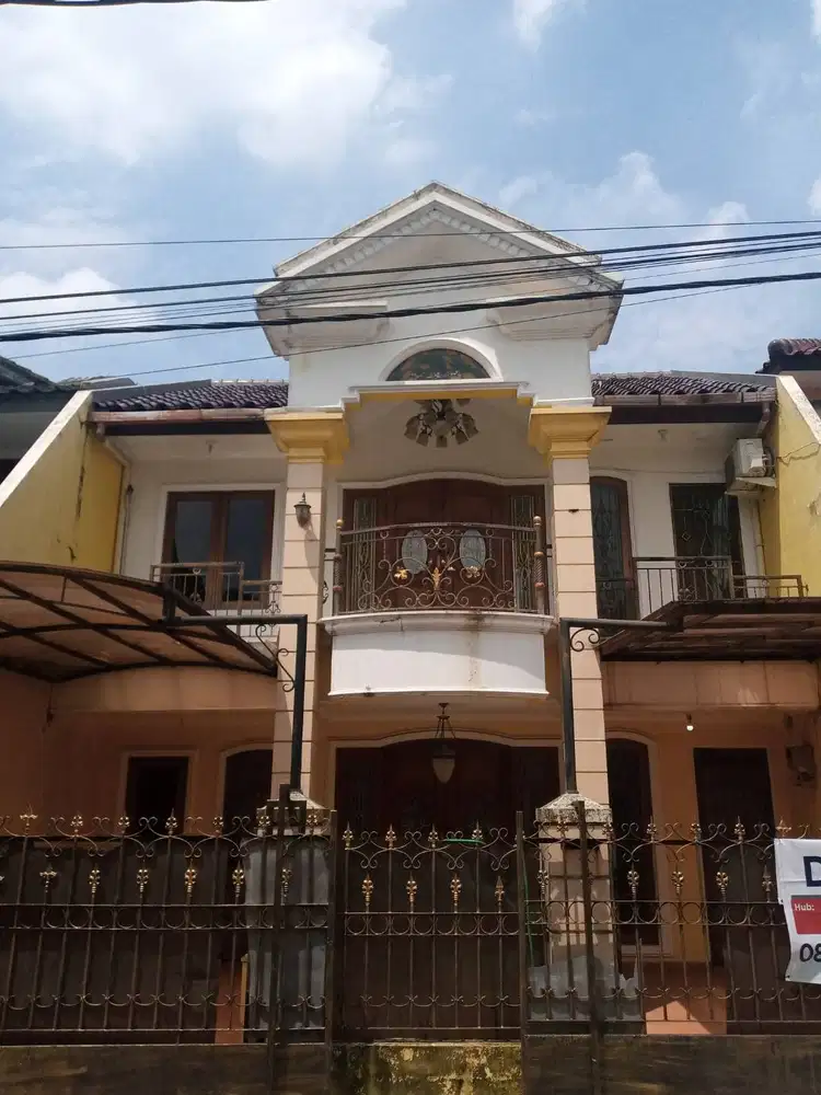 Jual BU..dalam komplek perumahan Pondok Kelapa , dekat kampus Tarakani